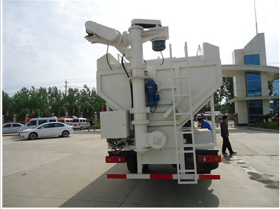 10噸福田歐馬可散裝飼料車