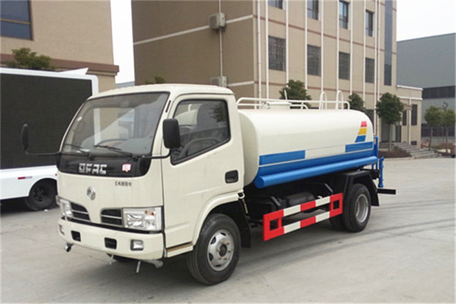 不上戶5噸灑水車價格