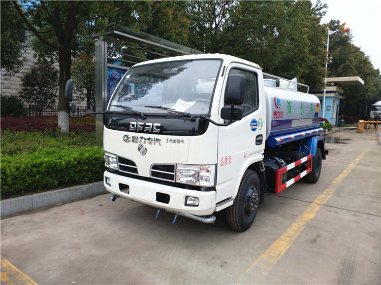 5方不上戶灑水車價格