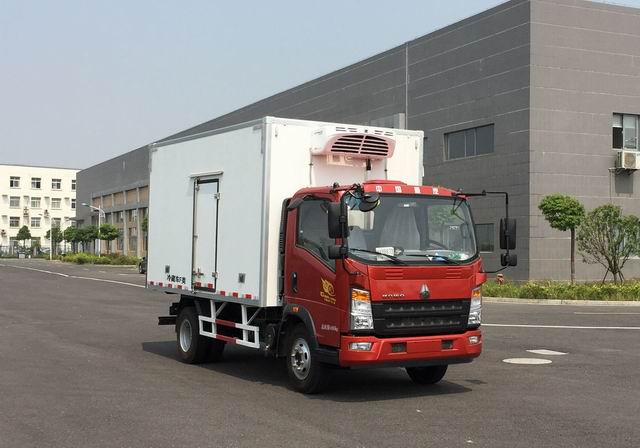 豪沃4米冷藏車