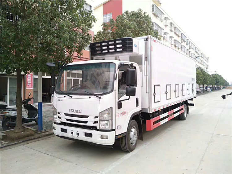 五十玲6.8米廂長雞苗運(yùn)輸車國六